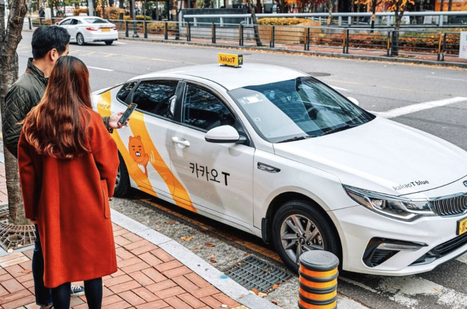 Kakao T taxi in Korea waiting for passengers near Incheon Airport, essential guide to Taxis in Korea 2025