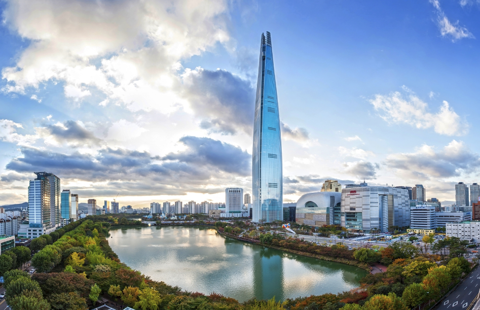 Seoul Shopping 2025 skyline view from Lotte World Tower observatory