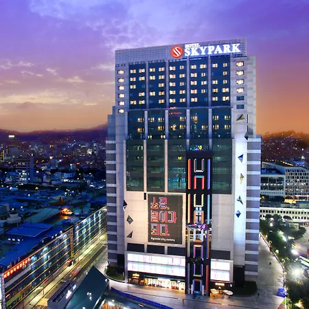 Hotel Skypark Kingstown Myeongdong – modern Seoul accommodation by neighbourhood near street food and shopping