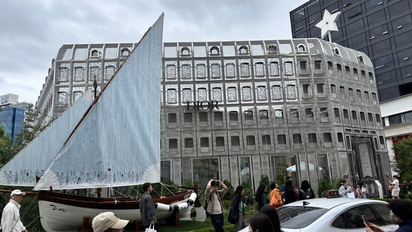 Seongsu pop-up stores landmark — the Dior Seongsu concept space with a boat installation