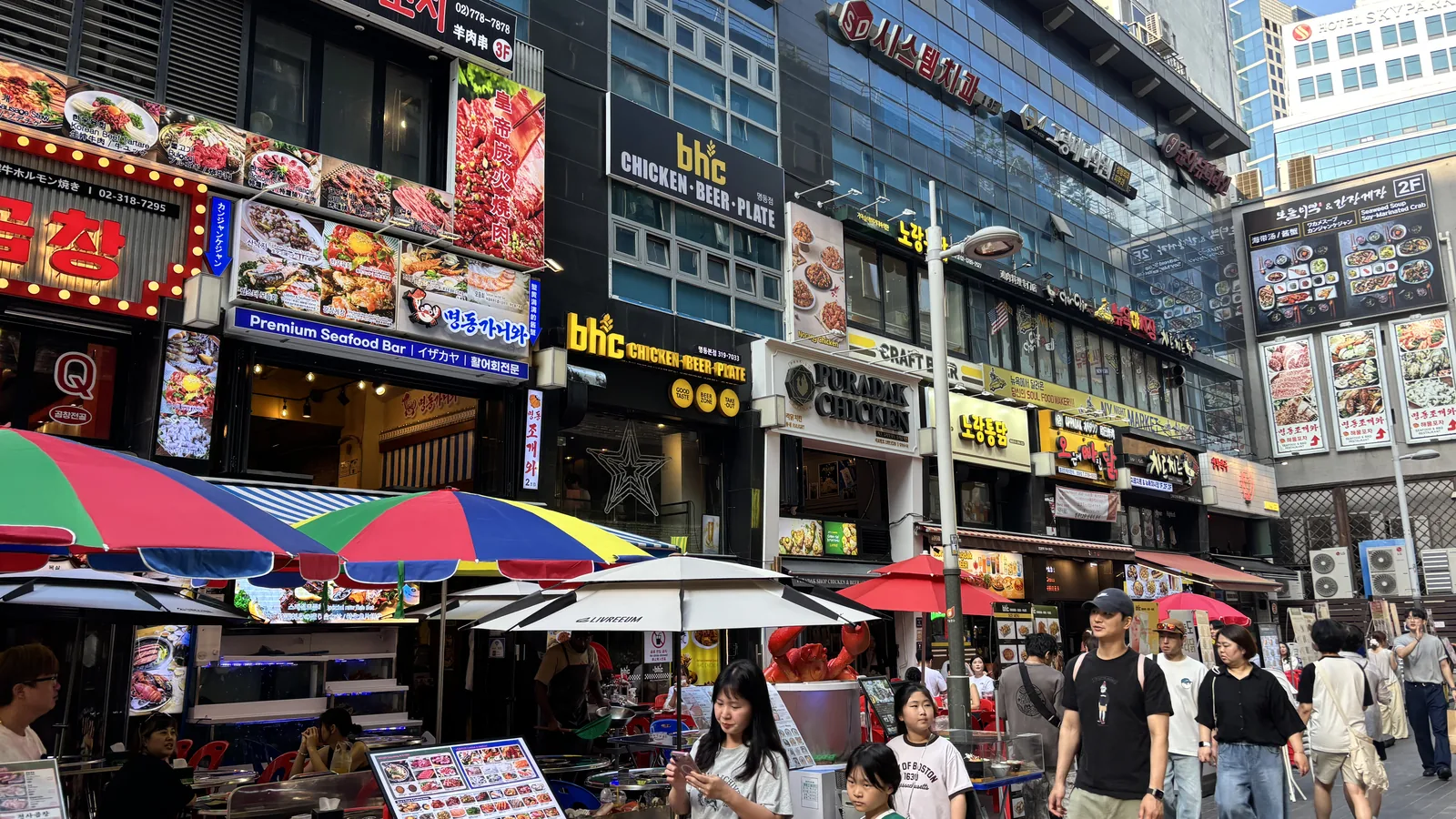 Myeongdong tourist tips for getting around the walkable main street between subway exits