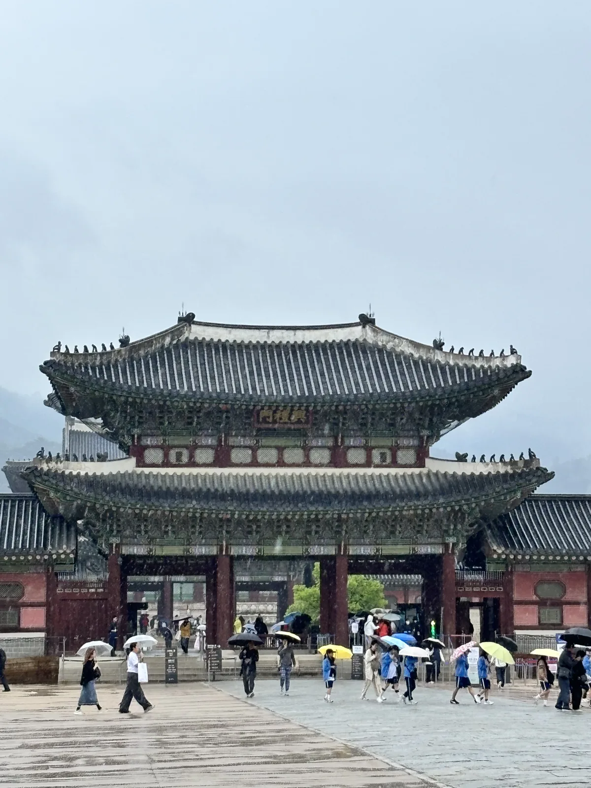 Korea Travel Guide 2025: Gwanghwamun Gate of Gyeongbokgung Palace in Seoul
