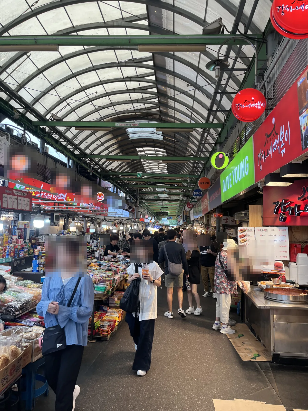 Korea food travel guide 2025: Gwangjang Market food alley in Seoul