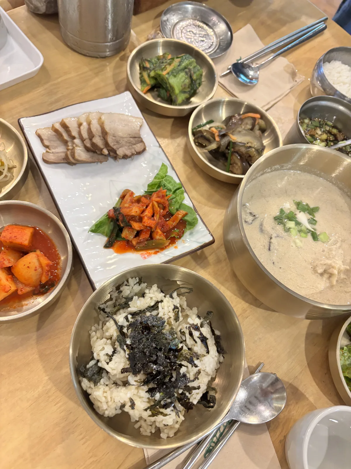 How to make kimchi at home: a Korean meal with kimchi and side dishes